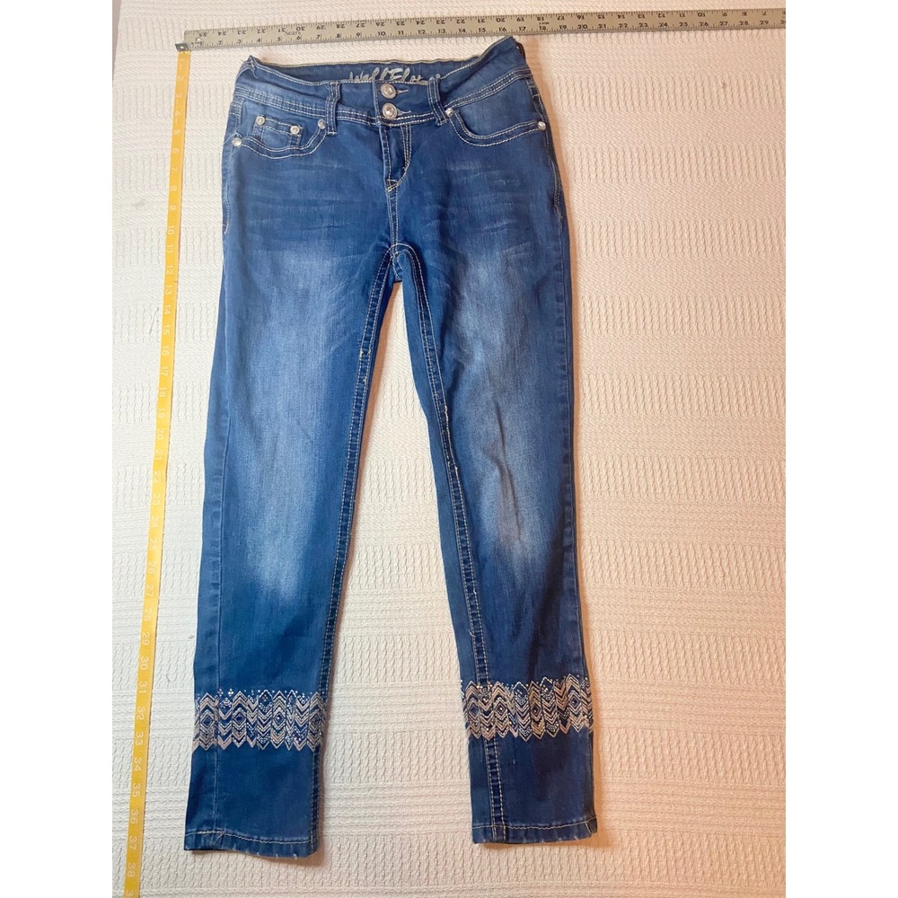 Y2K WallFlower Womens Size 3 Embroidered Rhinestone Jeans